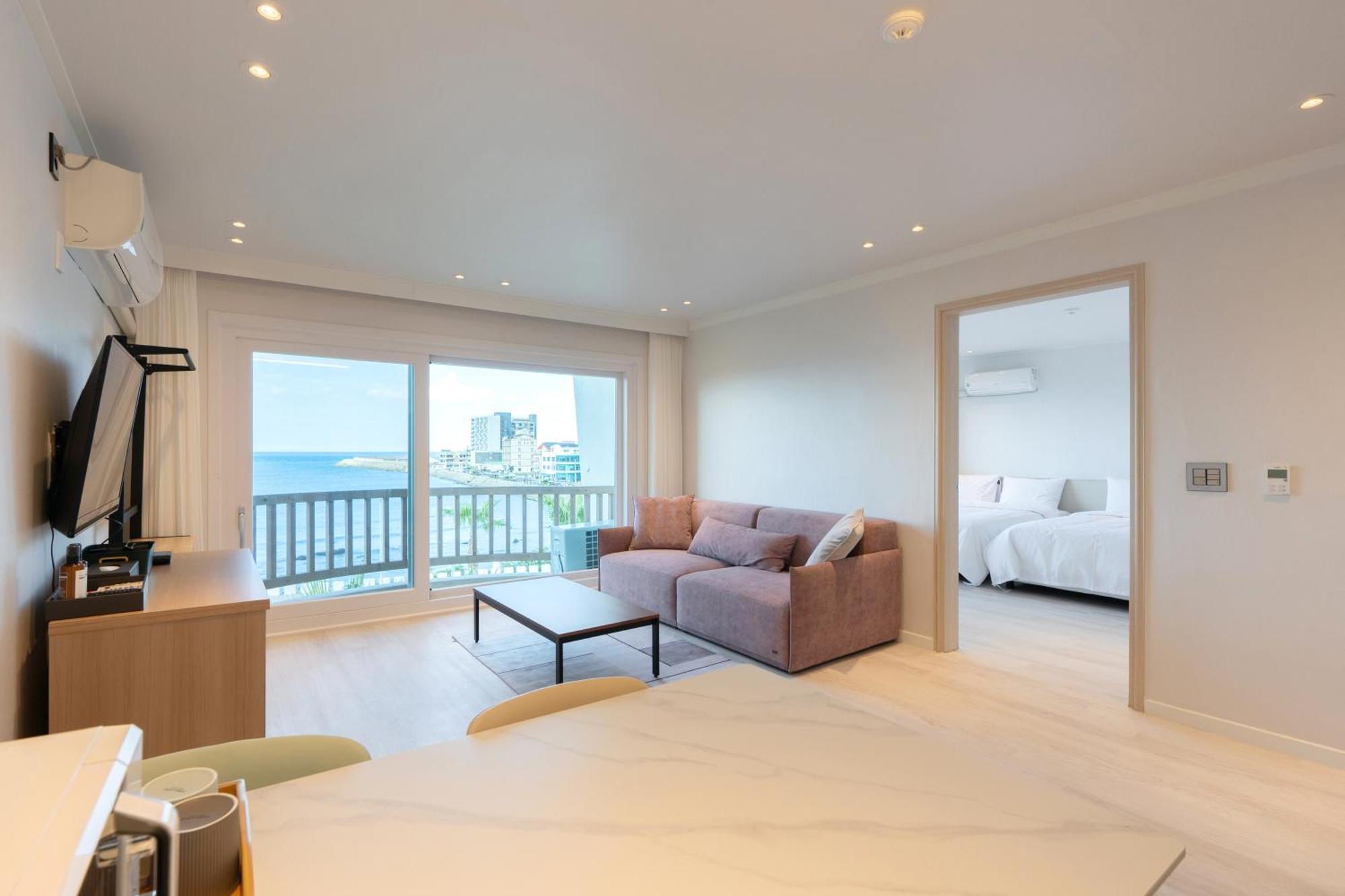 Ocean Palade Hotel Jeju Esterno foto