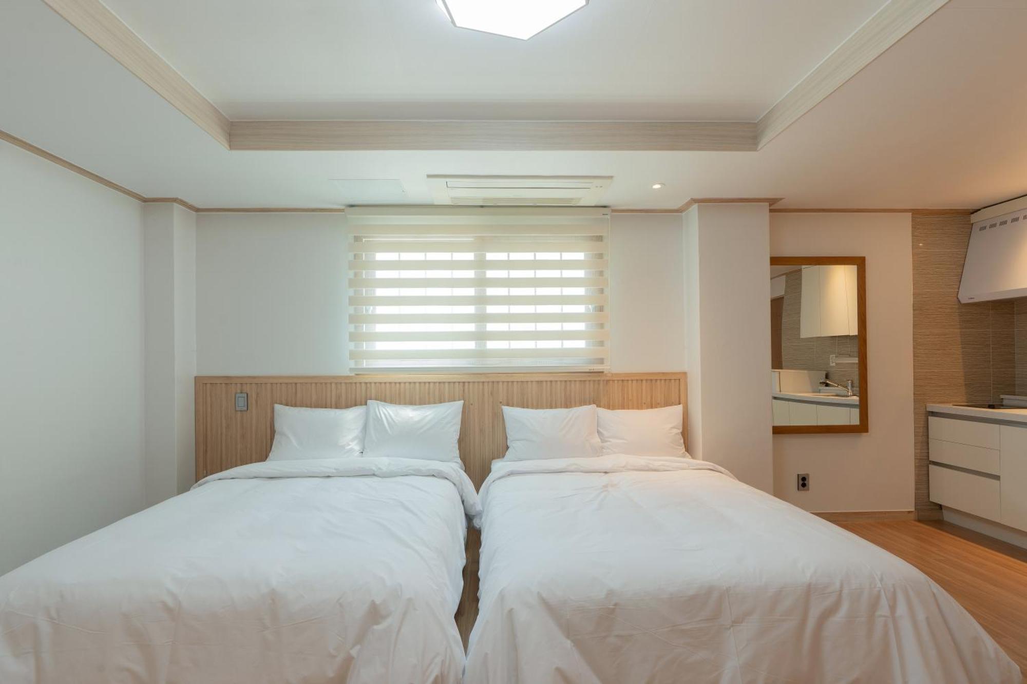 Ocean Palade Hotel Jeju Esterno foto