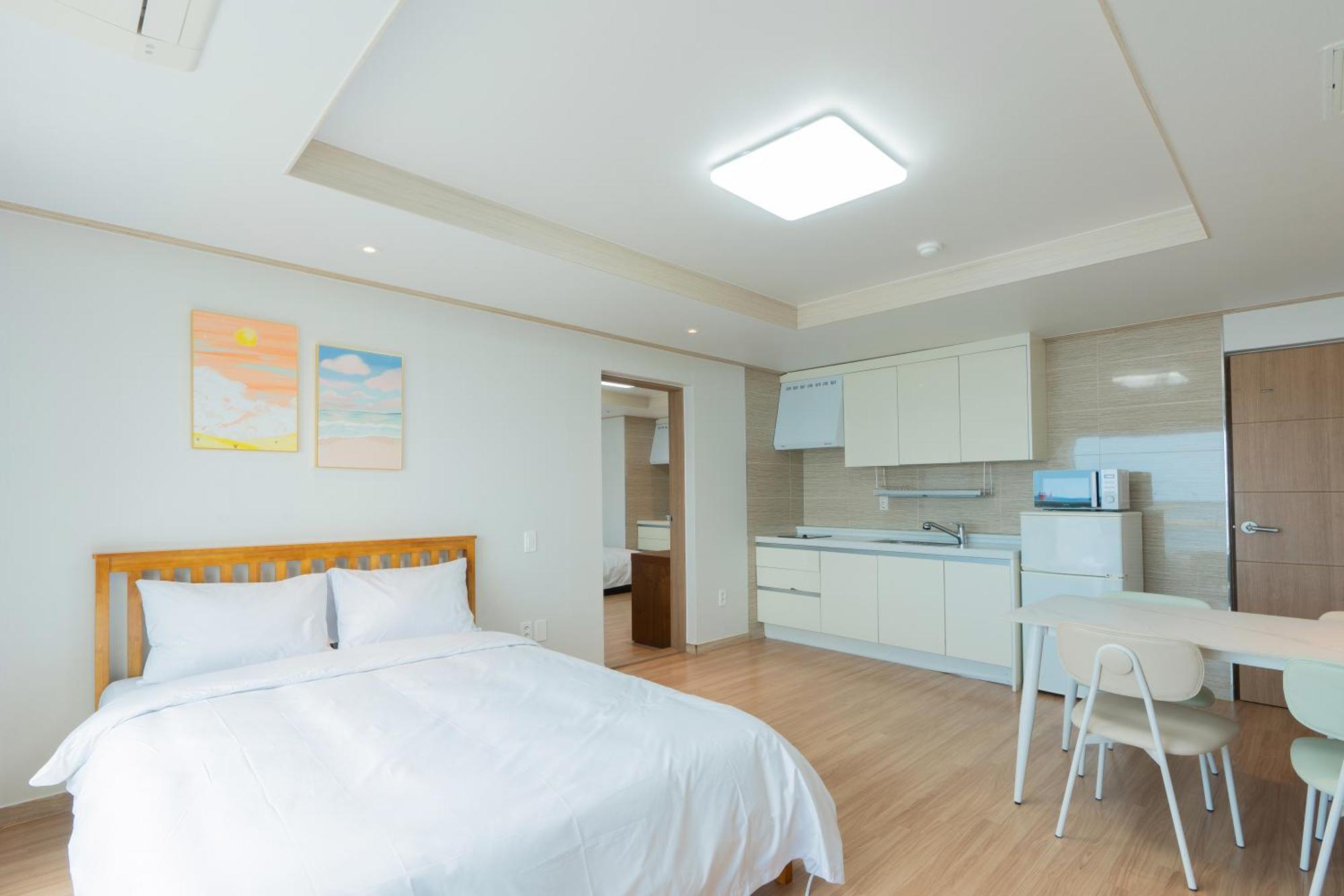 Ocean Palade Hotel Jeju Esterno foto